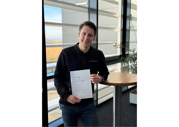 Neuer KI-Manager stärkt digitale Kompetenz im Unternehmen